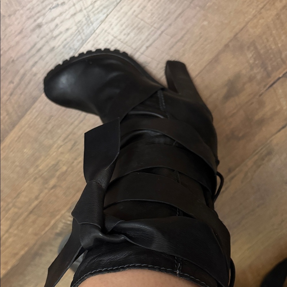 Chloe Black Heeled Boots with Ribbon Detail - Picture 11 of 16